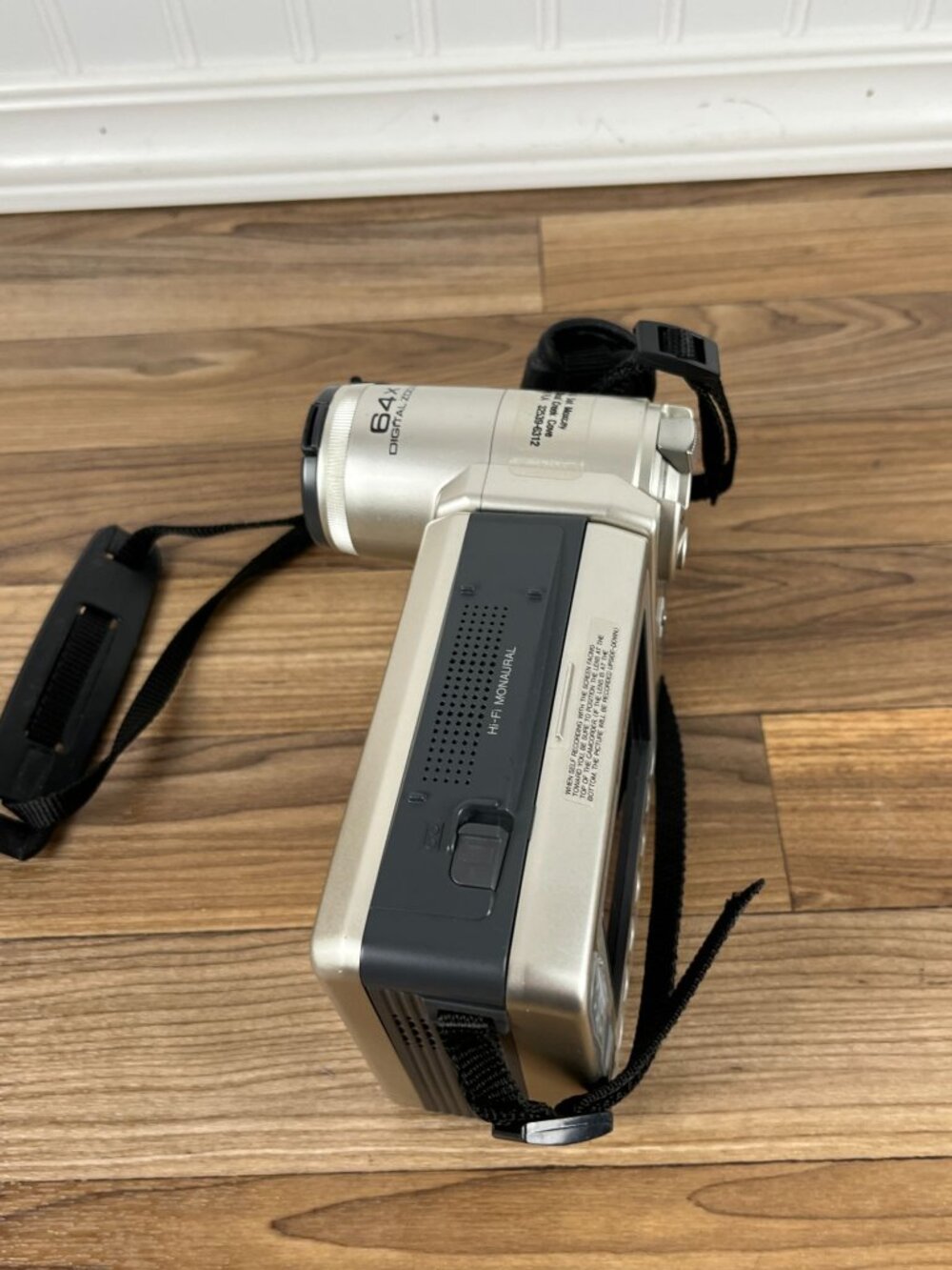 Sharp VL-E785 Viewcam Camcorder Camera & Accessories Tapes TESTED NO BATTERY CHA - Picture 14 of 16